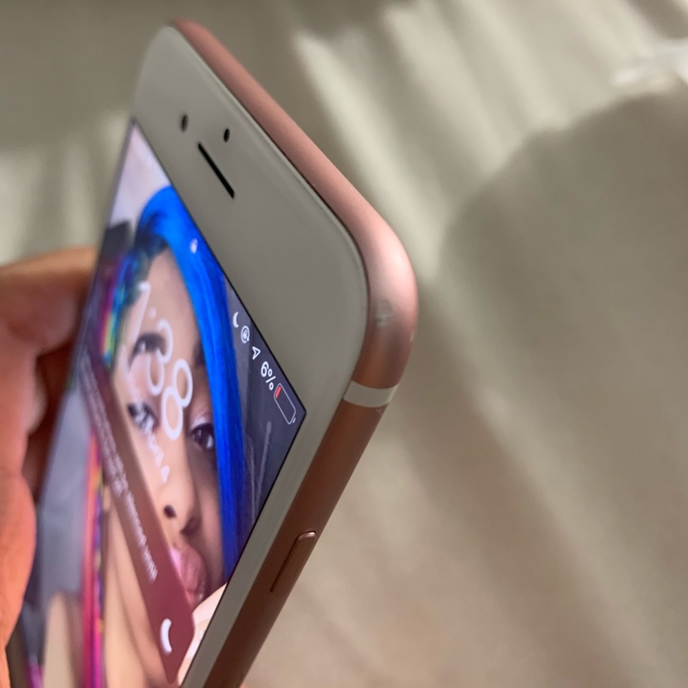 iPhone (Rose gold) - Picture 5 of 5
